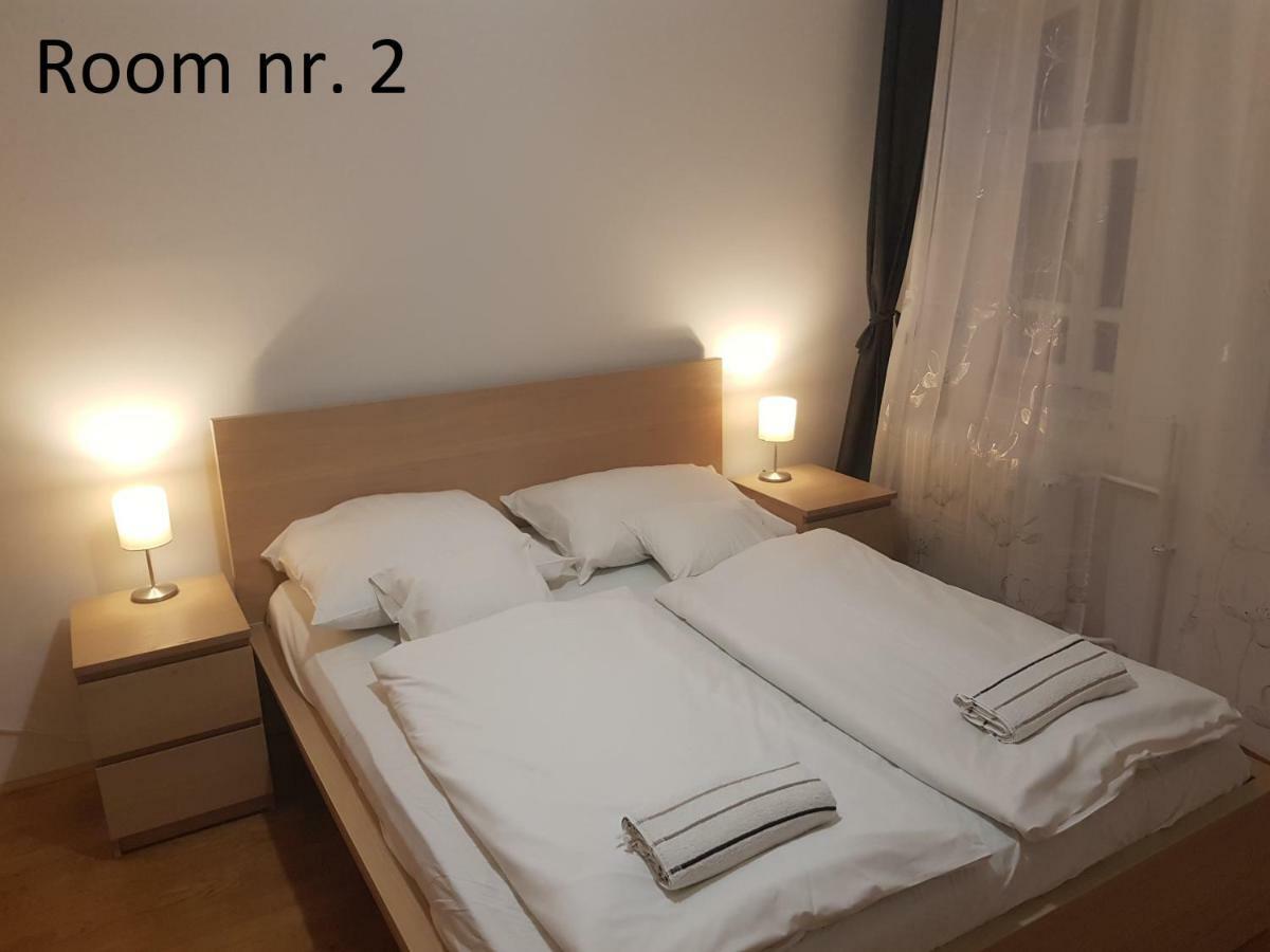 Zoli Apartmanok-Zoli Koelcsey 19 Villa Hajdúszoboszló 外观 照片