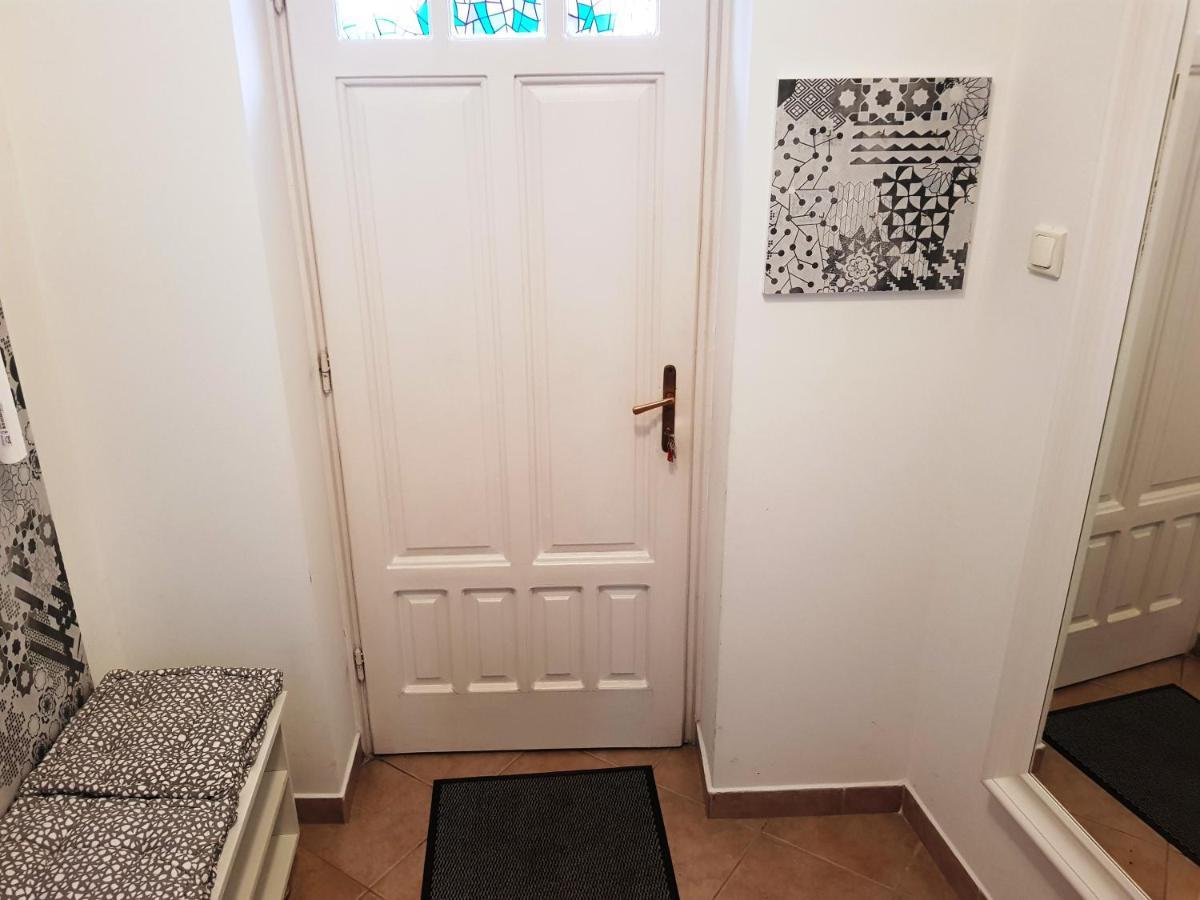 Zoli Apartmanok-Zoli Koelcsey 19 Villa Hajdúszoboszló 外观 照片